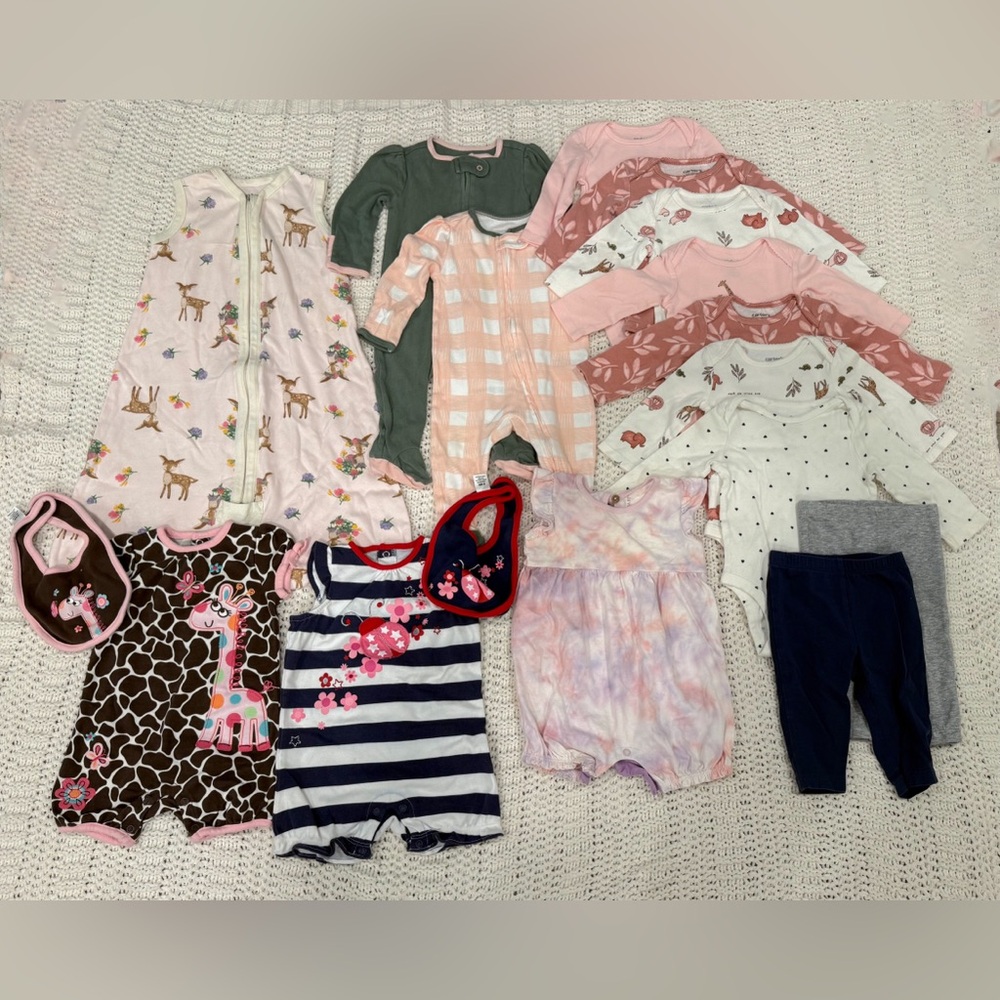 Baby girl clothes bundle - size 3-6 months